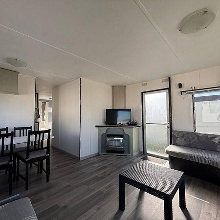 Mobile Home Au Camping New Vennepark Harendijk Экстерьер фото