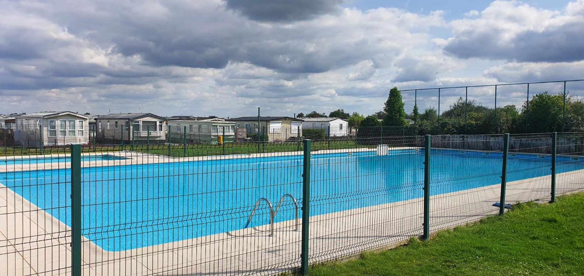 Mobile Home Au Camping New Vennepark Harendijk Экстерьер фото
