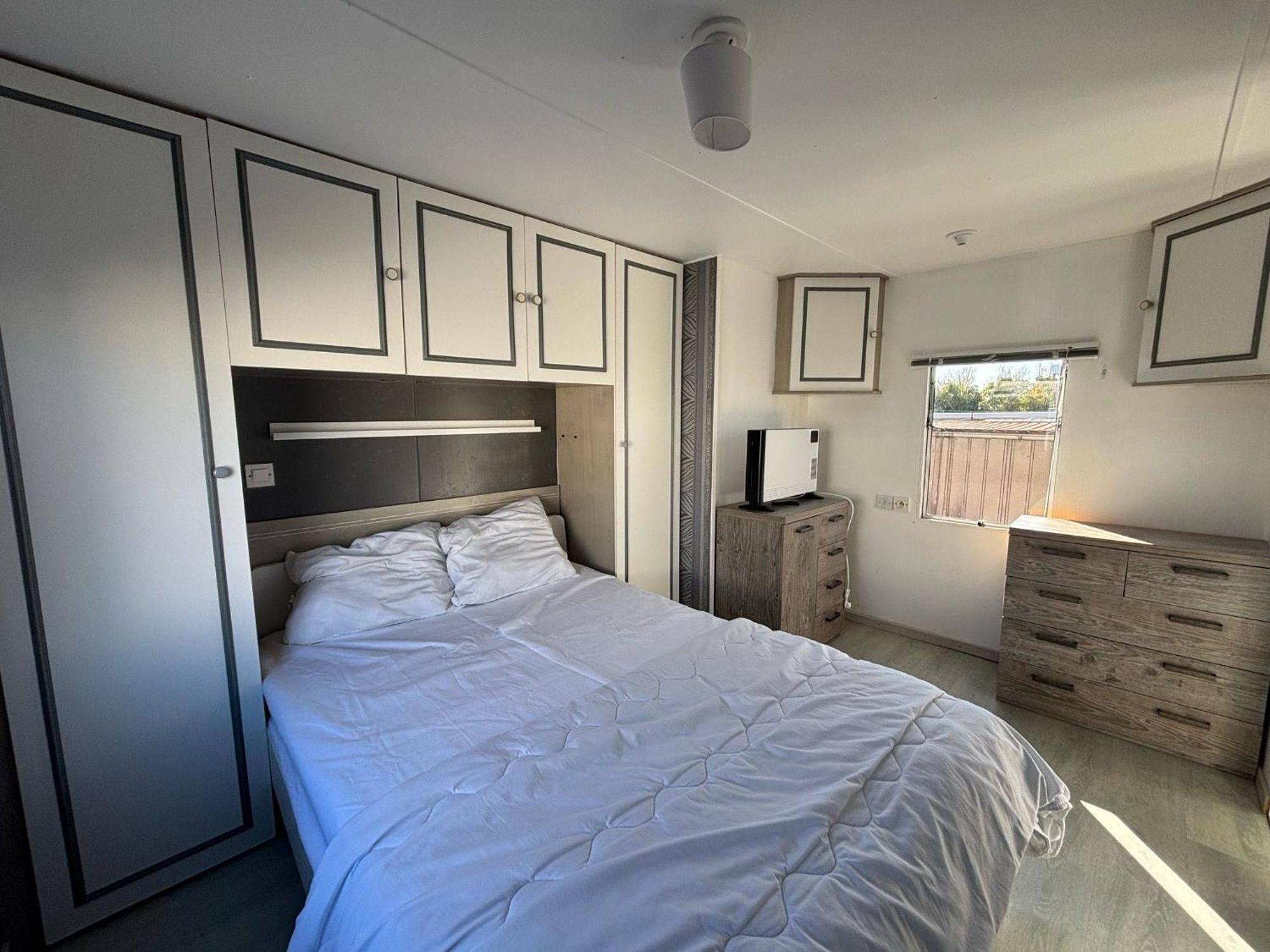 Mobile Home Au Camping New Vennepark Harendijk Экстерьер фото
